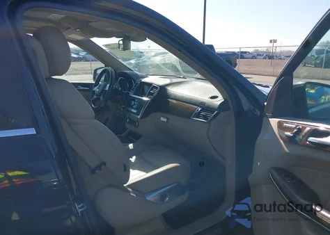 2013 Mercedes-Benz Gl 450 4Matic z USA, uszkodzony, nr VIN 4JGDF7CE3DA130401